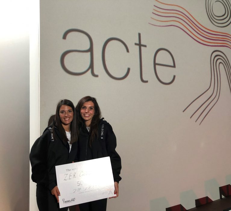 LES EMPRENEDORES ZER COLLECTION GUANYADORES DEL CONCURS REBELPIN BY ACTE