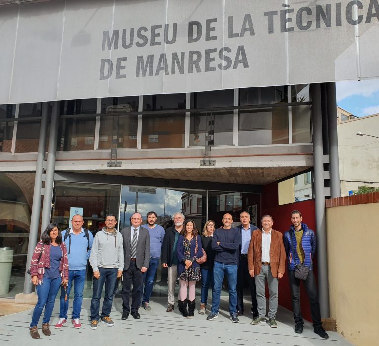 L’AEI TÈXTILS organitza una trobada de socis a l’Institut Guillem Catà i al Museu de la Tècnica de Manresa